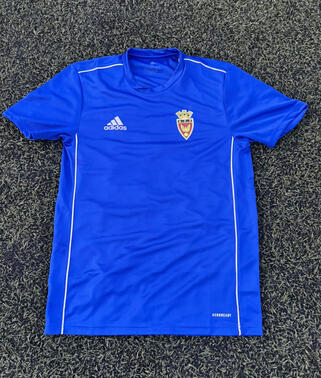 T-Shirts e Fatos de Treino